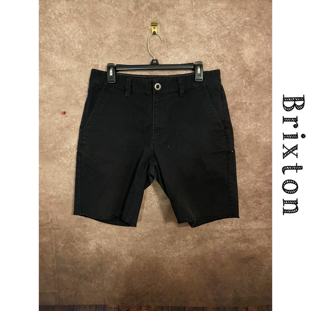 Brixton~Men’s black Toil II chino shorts~Size 33~EUC